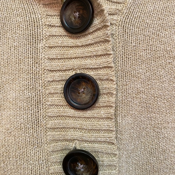 North crest classic sweater - Picture 2 of 4